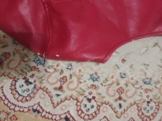 Cazadora de piel roja