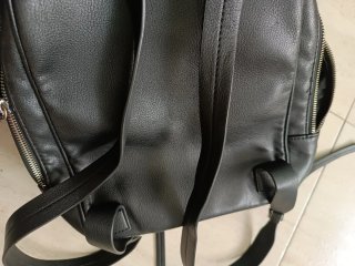 Mochila Zara Negra Tachuelas
