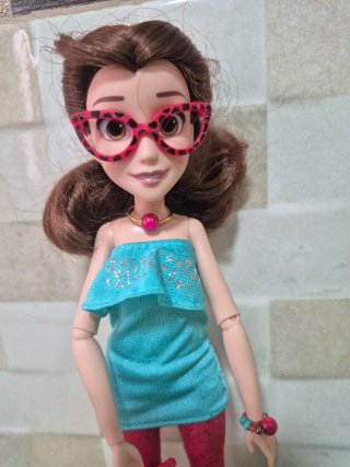 Muñeca Princesa Bella Disney Casual