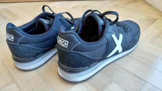 Zapatillas Munich Talla 41 Negras. Muy buen estado