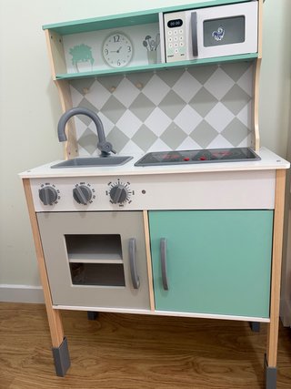 Cocina de juguete de madera