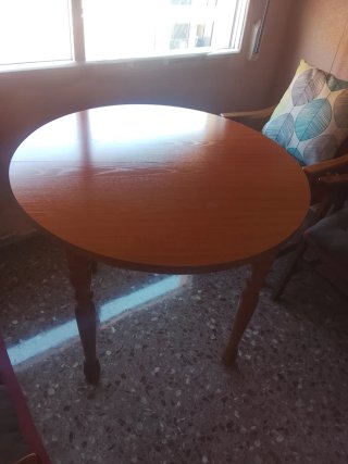Mesa de comedor redonda con 4 sillas venta persona