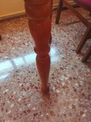 Mesa de comedor redonda con 4 sillas venta persona