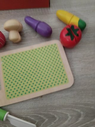 Tabla de cortar de juguete con accesorios