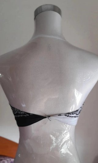 Pañuelo/Top/Bandana Diseño Dividido Blanco y Negro