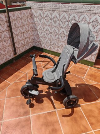 Triciclo Kinderkraft Gris