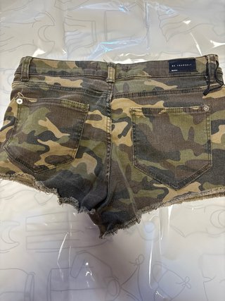 Shorts Bershka Camuflaje Talla S
