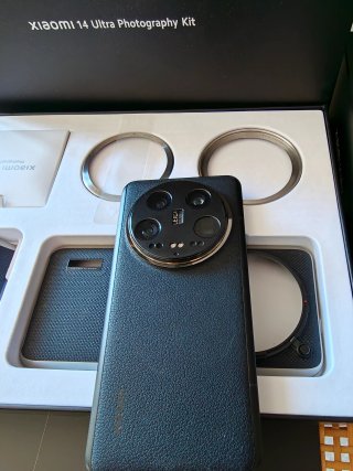 Xiaomi 14 Ultra + Kit Fotográfico 512GB