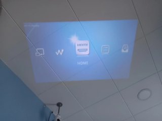 Mini proyector LED UNIC