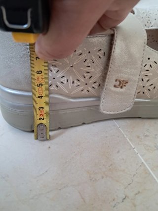 Zapatos Comfeet Dorados Mujer