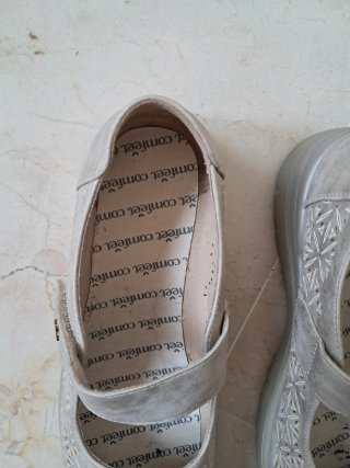 Zapatos Comfeet Dorados Mujer