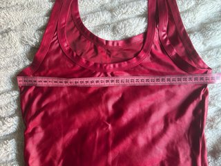 Camiseta tirantes rojo vibrante