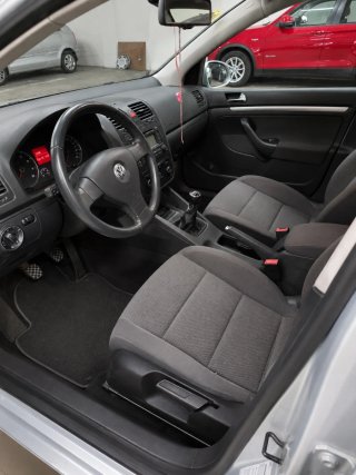 Volkswagen Golf 2004