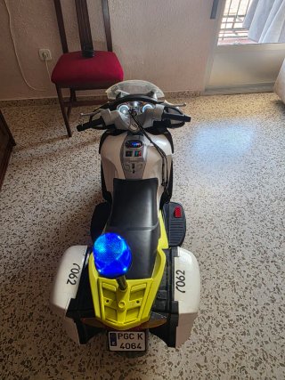 Moto eléctrica Feber 7062 Policía