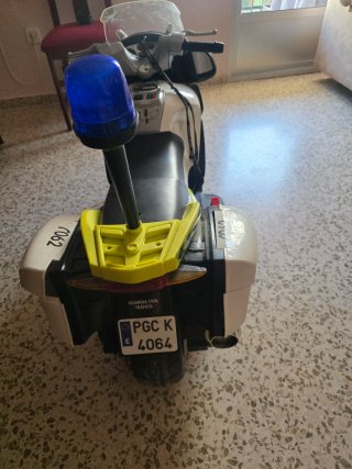 Moto eléctrica Feber 7062 Policía