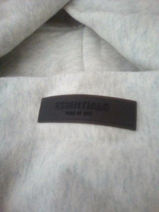 Sudadera ESSENTIALS Gris
