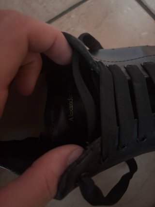 Alexander McQueen sneakers nere e bianche