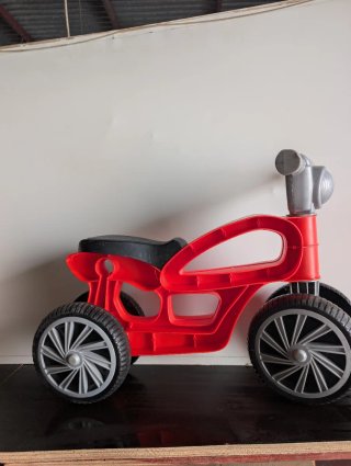 Bicicleta de niño roja