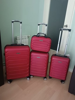 Conjunto,set,lote,juego,oferta de cuatro maletas