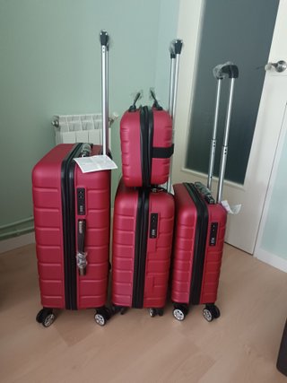 Conjunto,set,lote,juego,oferta de cuatro maletas