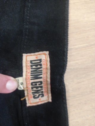 Pantalones cortos vaqueros Corteiz negros.
