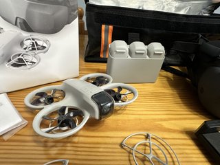 DJI Neo Fly More Combo + Mando FPV 3 + 1 Año Care