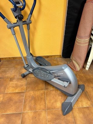 Bicicleta Elíptica BH Fitness