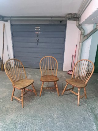 Conjunto de 3 sillas de madera