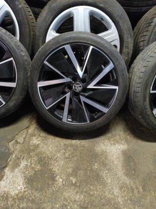 Llantas R18... 5x100 sin neumáticos