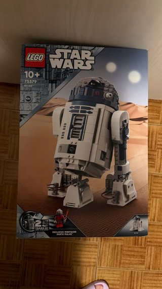 LEGO Star Wars R2-D2 75379 Nuovo