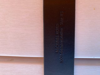Cinturón de piel Michael Kors negro