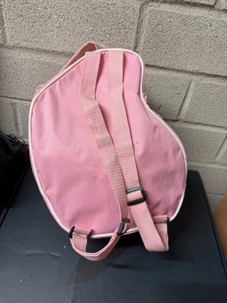 Casco y protecciones para patinar rosa
