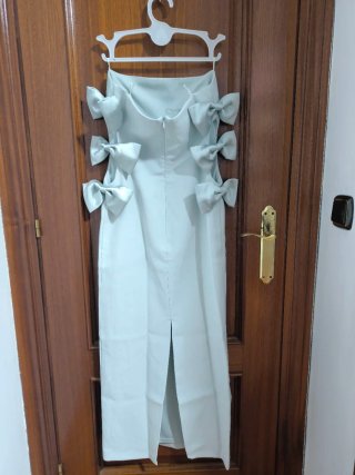 Vestido verde azulado clarín casi gris con lazos