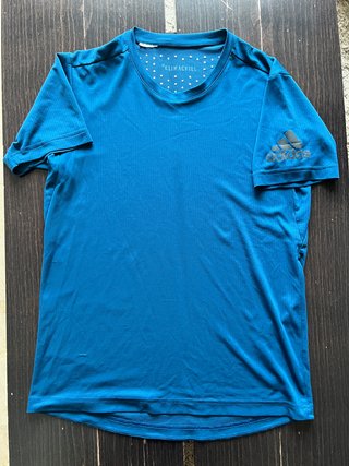 Lote de camisetas de chico Nike, Adidas, Levi’s, C