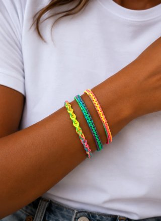 Bracciale colorato regolabile