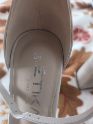 Zapatos de tacón ETIK beige
