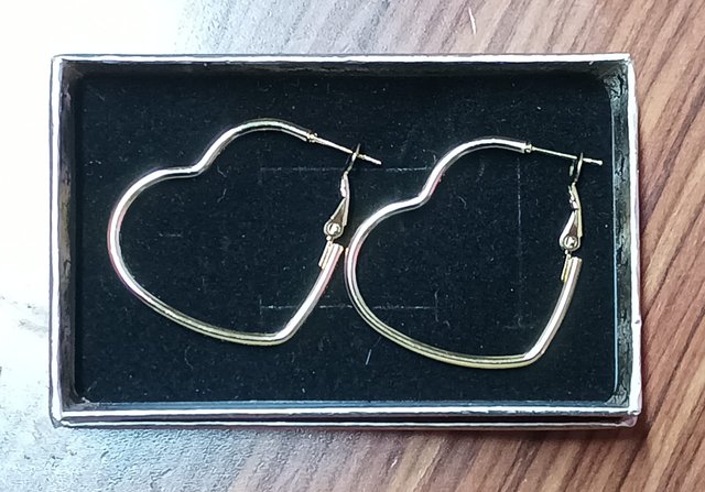 Pendientes Corazón Dorados