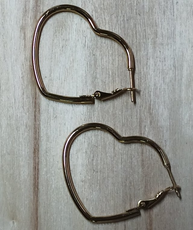 Pendientes Corazón Dorados