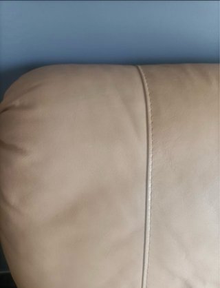 Sofá de piel beige 3 plazas