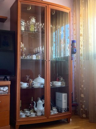 Vitrina madera y cristal