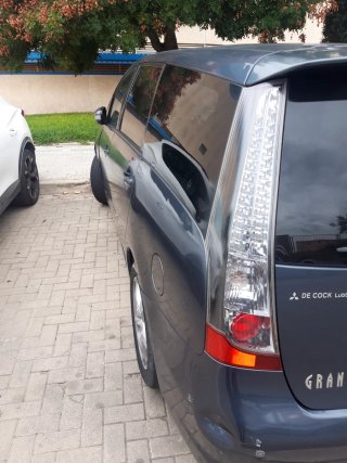 Mitsubishi Grandis 2007