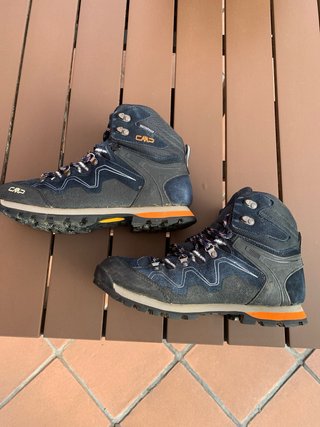 Botas de montaña CMP Athunis WP Antracita