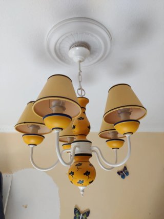 Lámpara infantil decorada