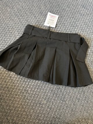 Falda corta Pull&Bear negra talla XS