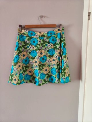 Falda/pantalón Stradivarius floral