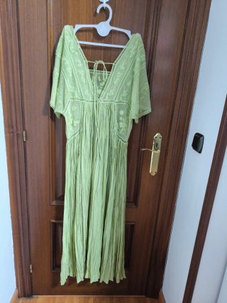 Vestido largo verde Zara encaje