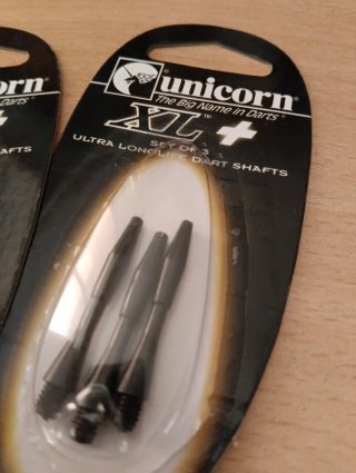 Unicorn XL+ Set de 3 Ejes de Dardos