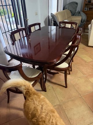 Conjunto Mesa , Sillas y mueble Caoba