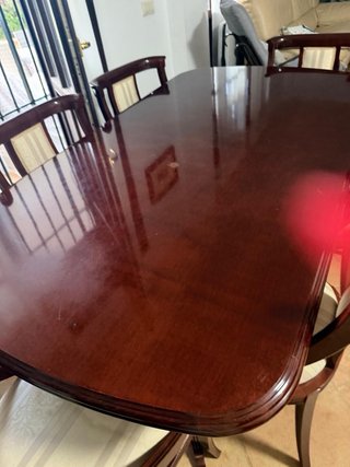 Conjunto Mesa , Sillas y mueble Caoba