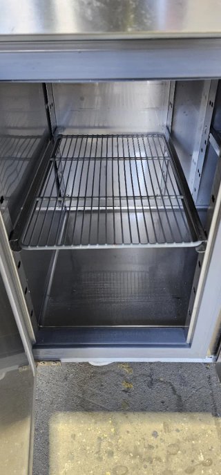 Bajo mostrador pizzero acero inoxidable